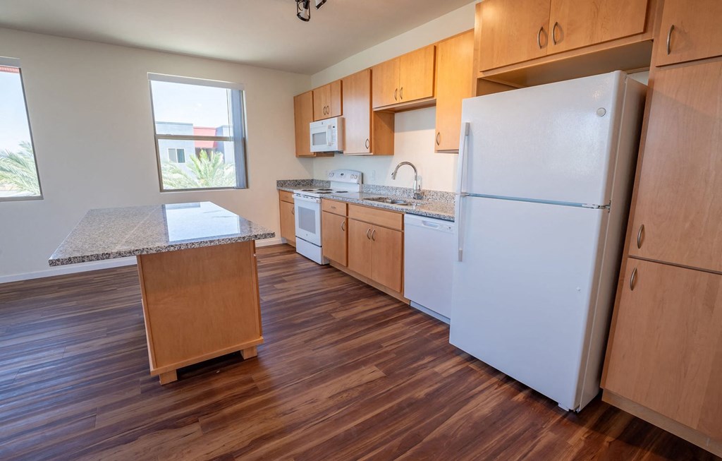 Dominium_Casa Azure_37 - Vacant 3 BR Kitchen_Web(4)