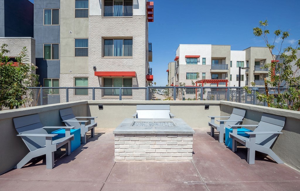 Dominium_Vista Ridge_Outdoor Fire Pit