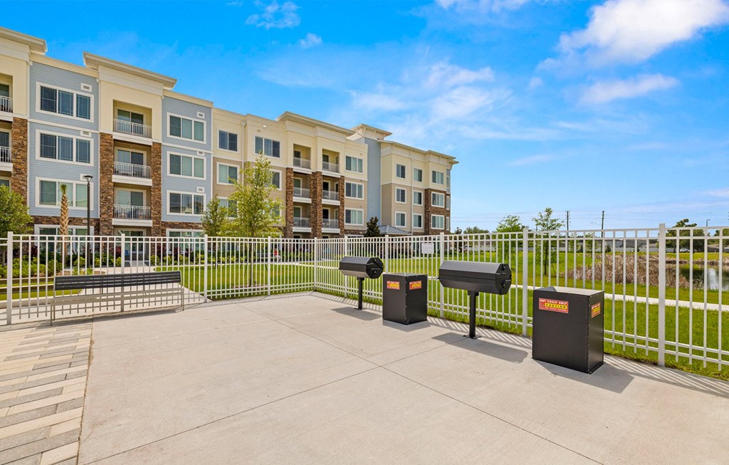 grill area at Osprey Park 62+ Apartments, Kissimmee, 34758
