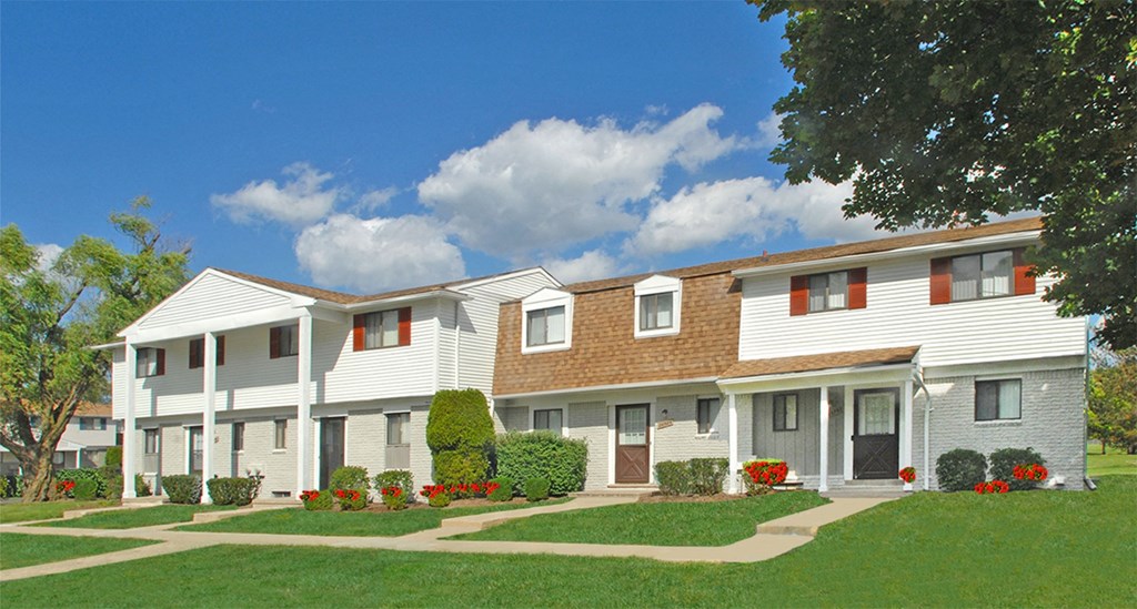 Private entrances, backyard courtyards