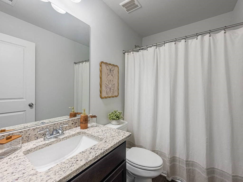 apartment community  apartment community