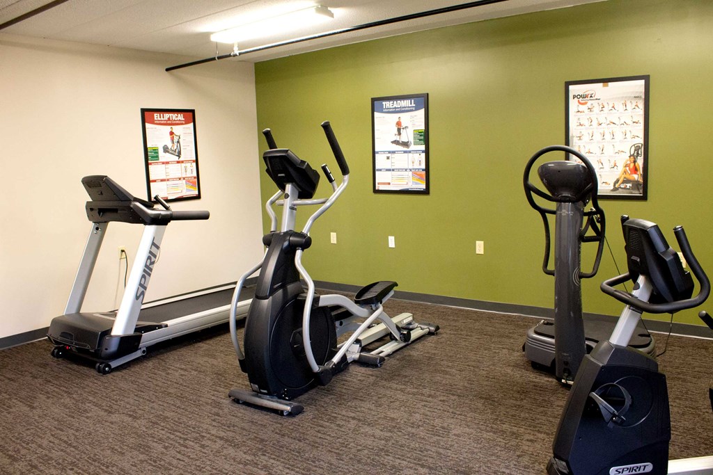 Brooks Landing Apartments Building exercise room