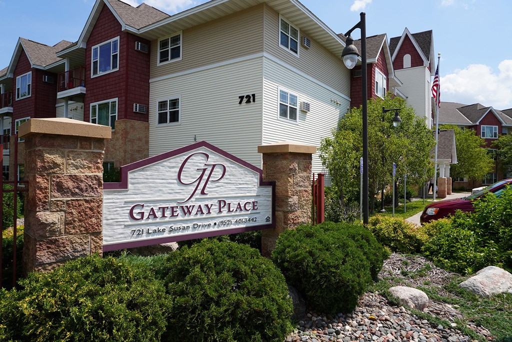 gateway place sign