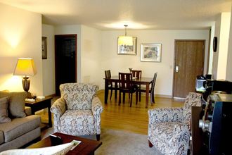 Highland Apartments  dining room