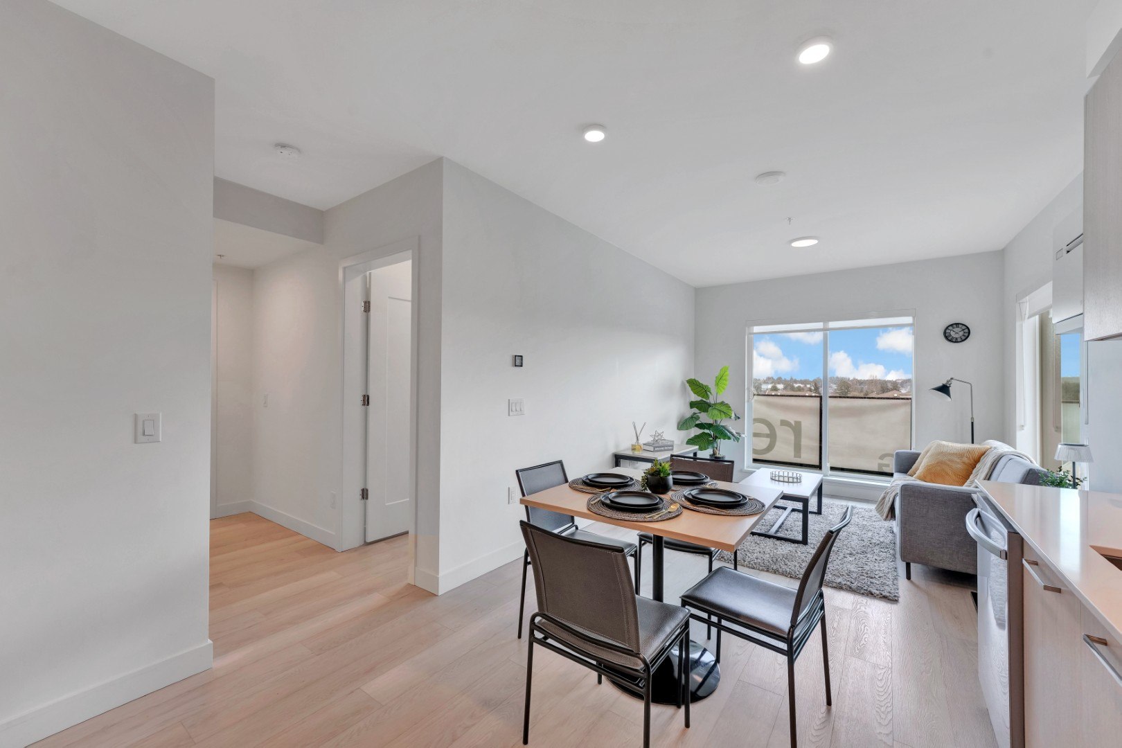 2 bedroom apartment - University Heights, Victoria - unit 3417 4