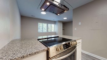 3116 Hillsborough Street 1-2 Beds Apartment for Rent - Photo Gallery 3