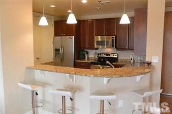 618 Boylan Avenue Unit 702 2 Beds Condo for Rent - Photo Gallery 3