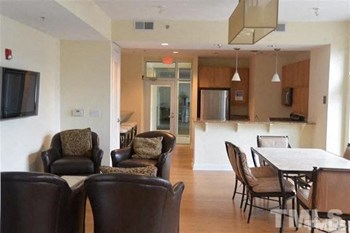 618 Boylan Avenue Unit 702 2 Beds Condo for Rent - Photo Gallery 6