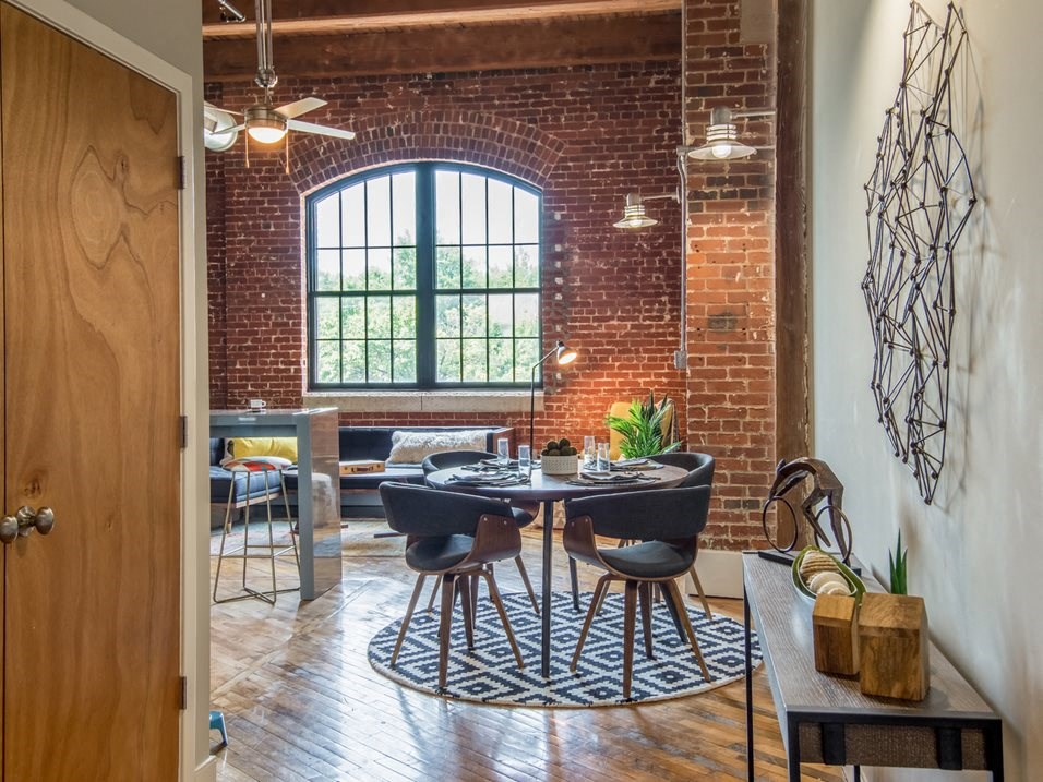Dining Area at The Hudson, Virginia, 23224