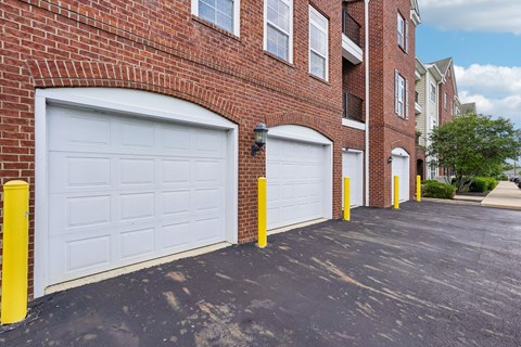 3280 Mill Run Drive 1-2 Beds Apartment for Rent