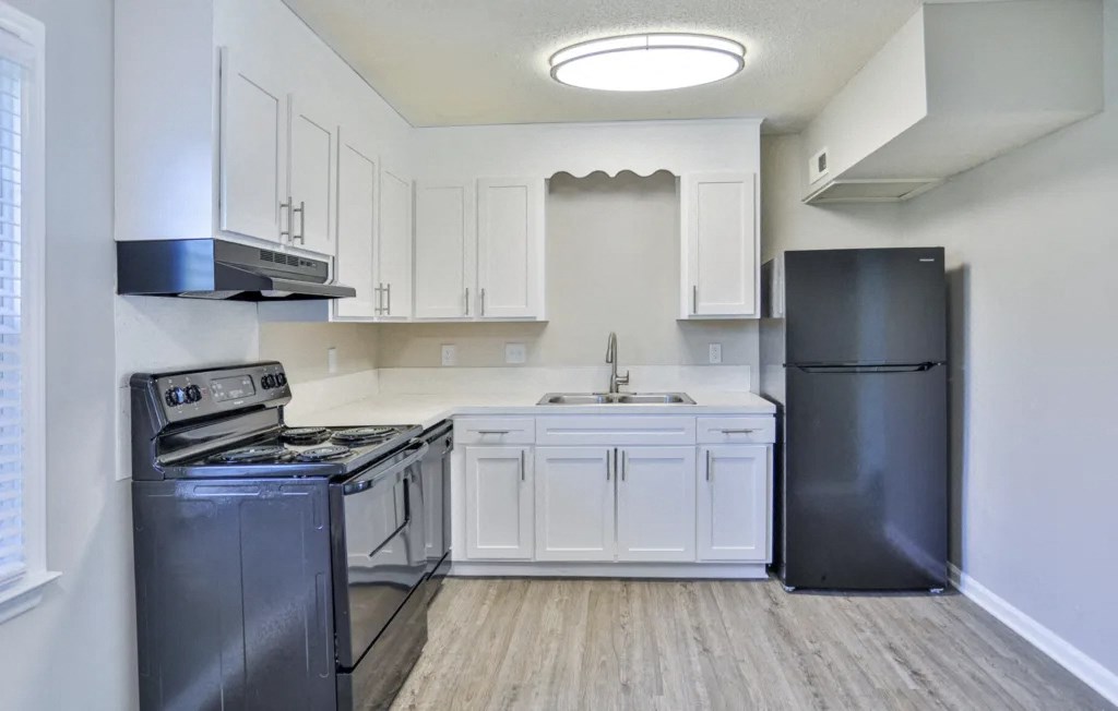 Black Appliances at Ashbrook Village, Gastonia