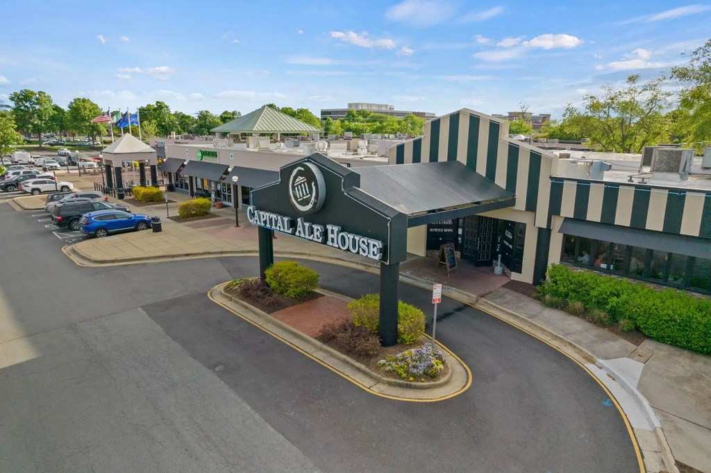 the building in which the hotel is located at Metropolis Apartments, Virginia