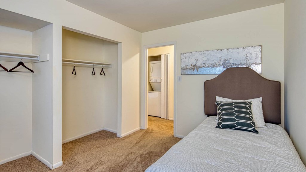 Pines of York , Bedroom 2, York Town