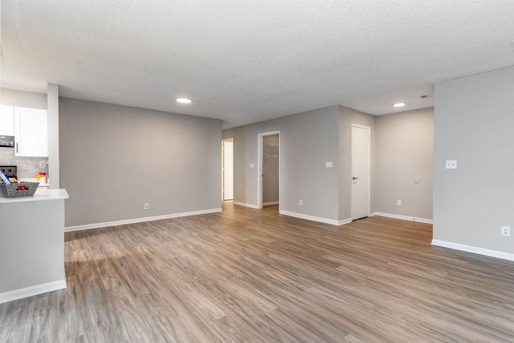 Living area Mill Creek