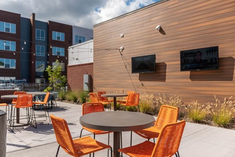 Ellipse Urban Apartments