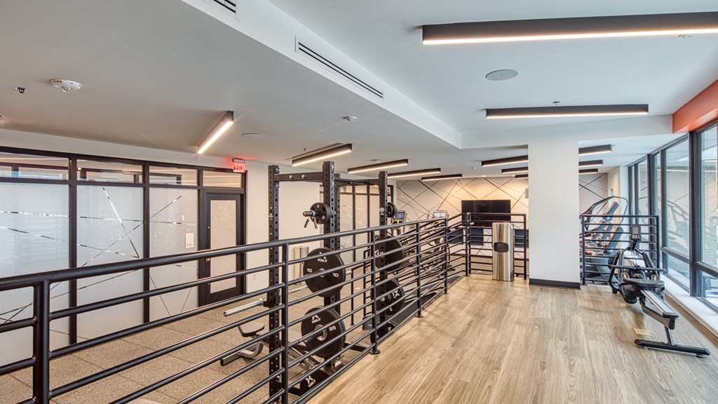10 & Dairy Apartments Gym 2