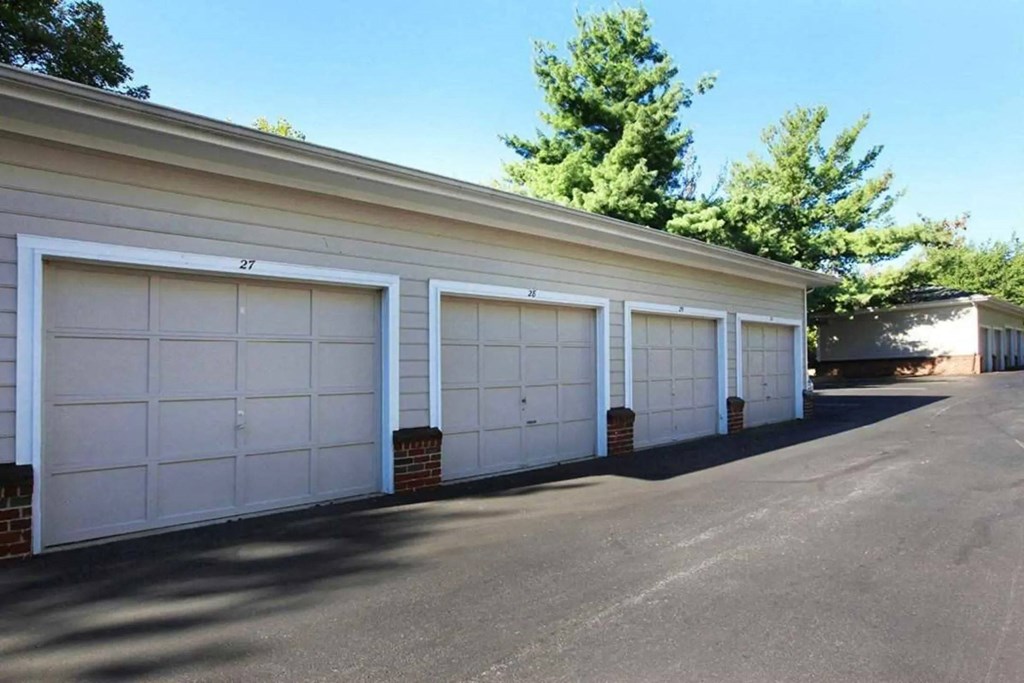 Garages Available at Beacon Place Apartments, Gaithersburg, 20878