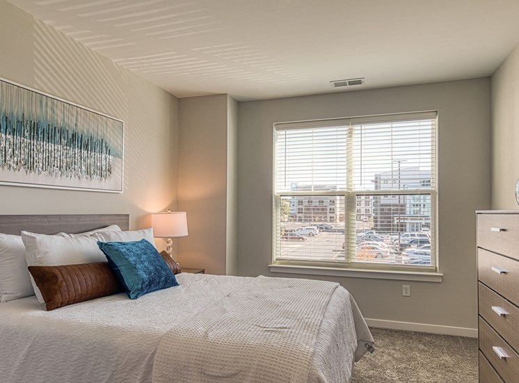Guest_Room_Lumen_Apartments_04