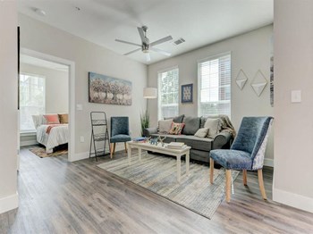 The Delaneaux Apatments Interior in New Orleans LA - Photo Gallery 11