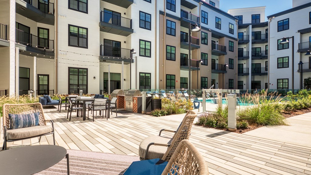 Outdoor Patio at Aura Stonebridge, Virginia, 23225