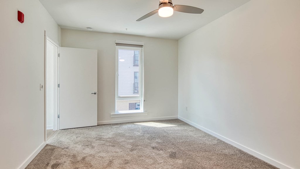 10 & Dairy Apartments bedroom