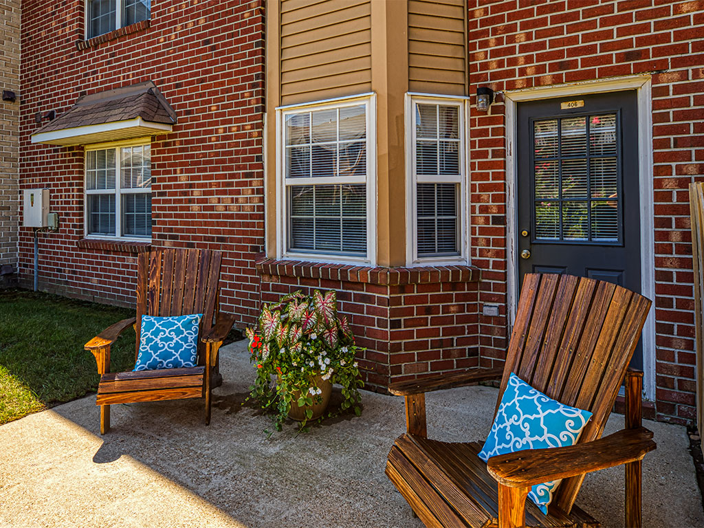 Terrace at  Holly Point Apartments in Chesapeake VA