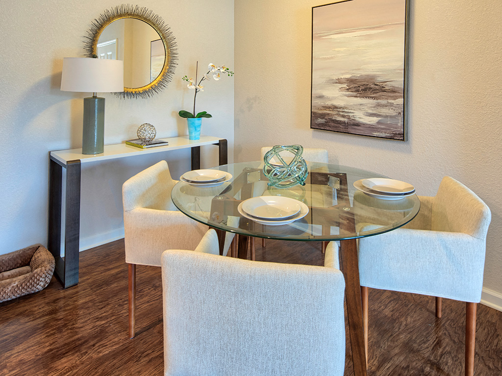 Dining Area at Virginia Beach Luxury Apartments