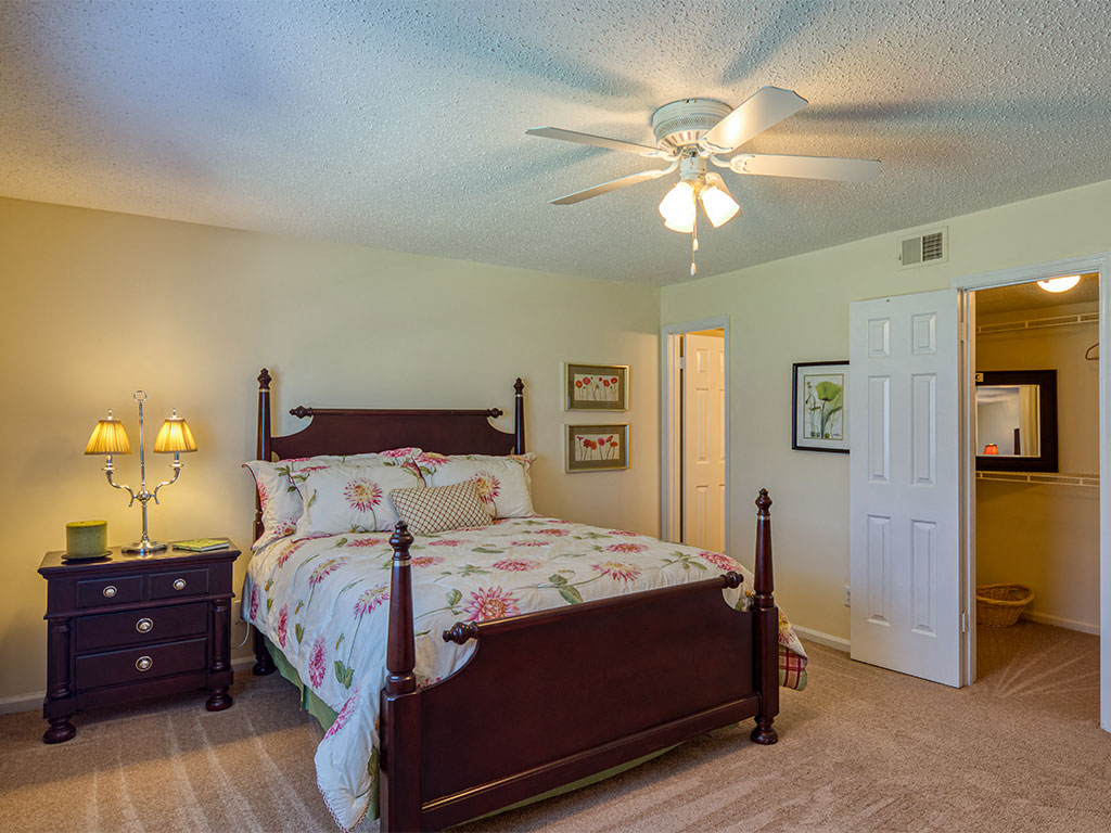 Bedroom at  Holly Point Apartments in Chesapeake VA