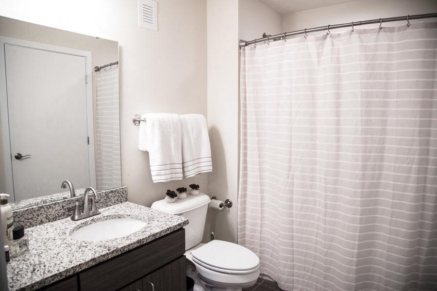 Gramercy Row Apartments Roanoke VA bathroom