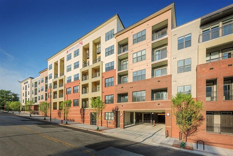 Exterior View at The Lincoln Apartments, Raleigh