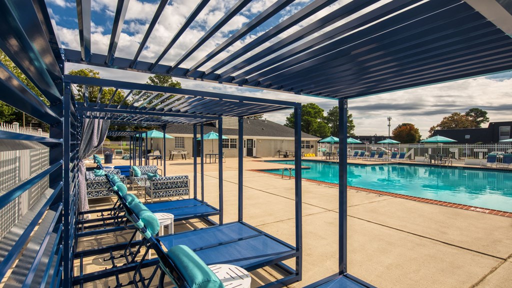 Pool Coastline Apartments