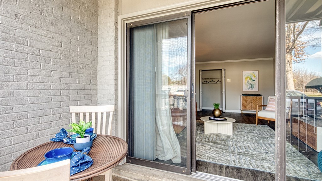 Balcony Coastline Apartments in Virginia Beach VA