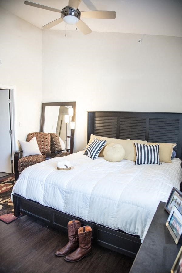 Gramercy Row Apartments Roanoke VA  beds