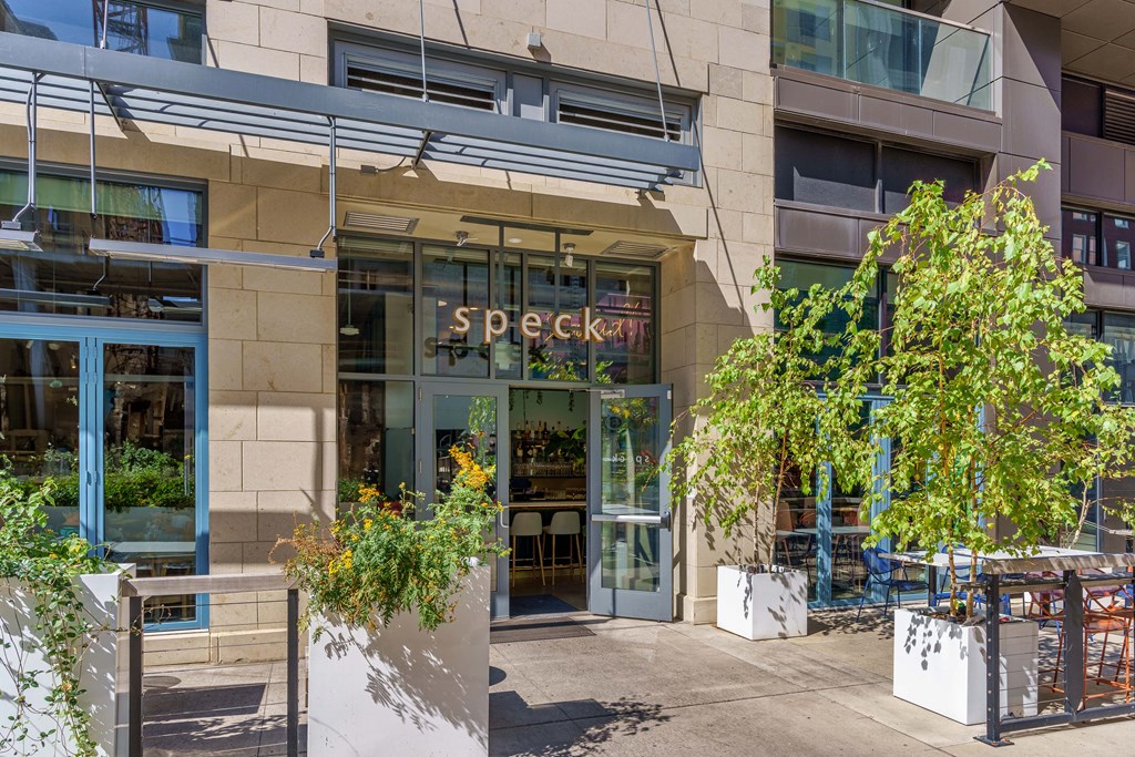 Restaurant at The Madison, Columbus, OH, 43215