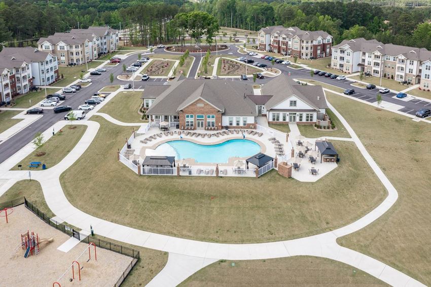 The Villages at Olde Towne pool - Photo Gallery 1