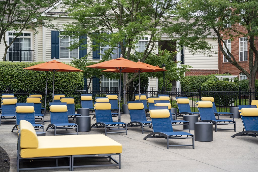 Outdoor Patio at Times Square, Dublin, Ohio