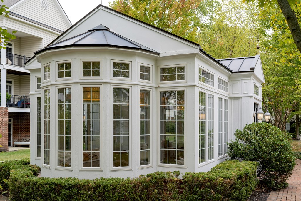 Courtyard View at Times Square, Ohio