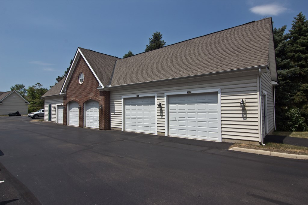 Garages Available at Times Square, Ohio, 43016