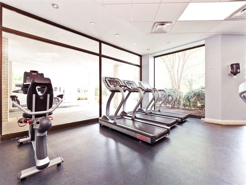 Serrano Fitness Center Serrano Fitness Center - Photo Gallery