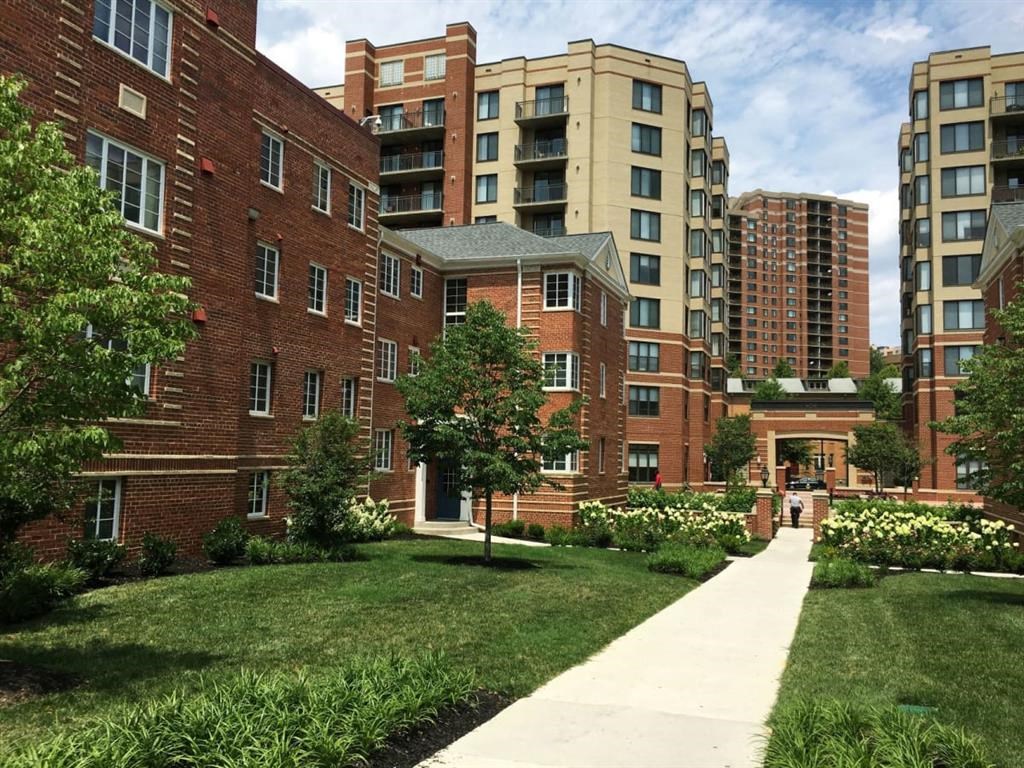 Woodbury Park Apartments Exterior 2