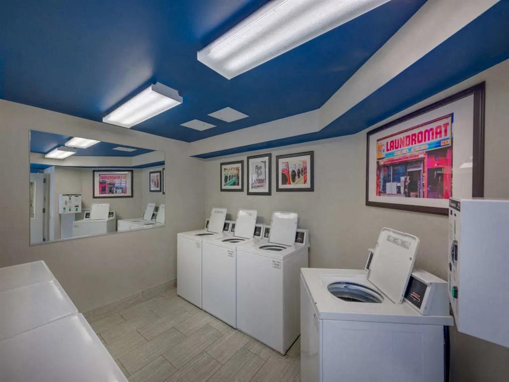 Woodbury Park Apartments laundry 3
