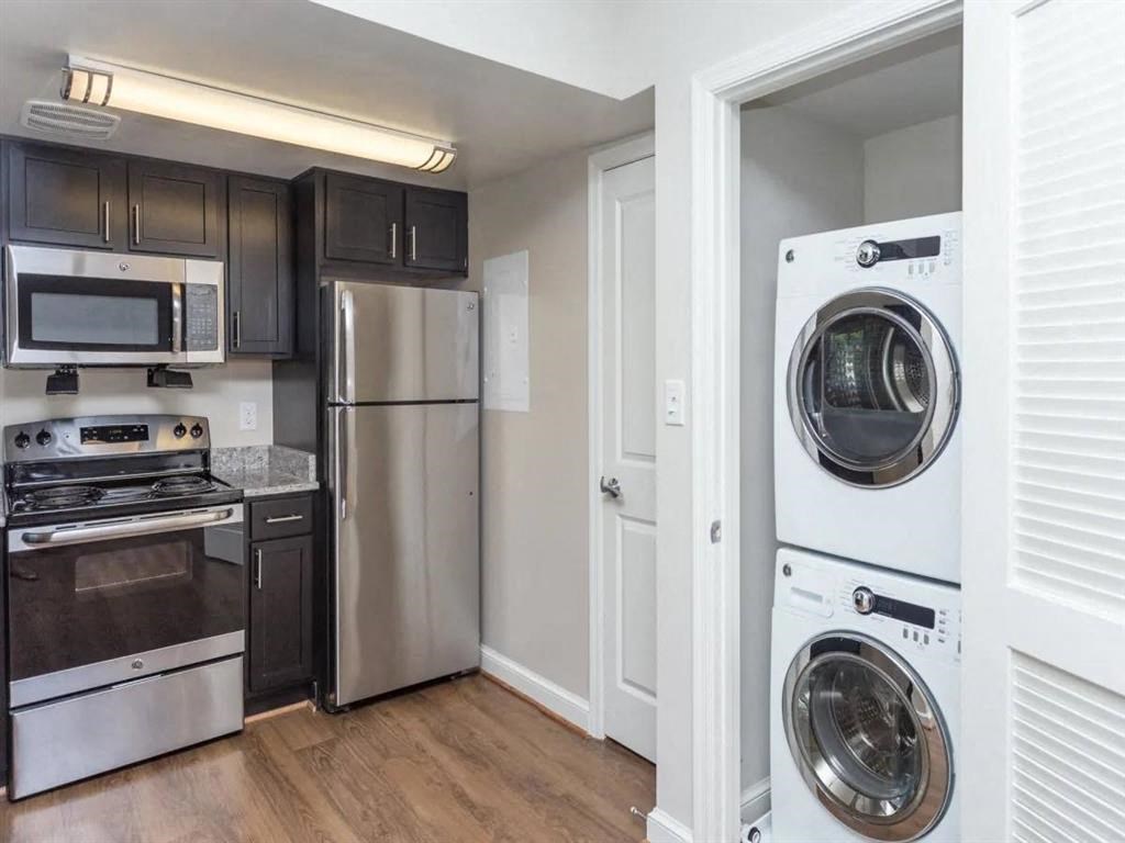 Woodbury Park Apartments laundry