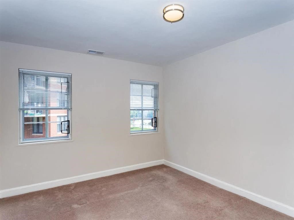  Woodbury Park Apartments interior1