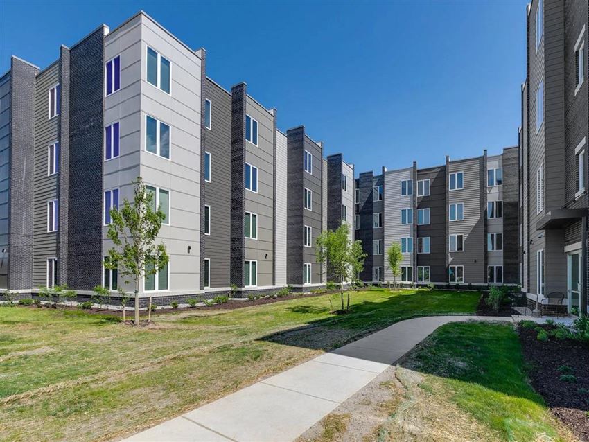 New Manchester Flats Apartments, 715 E. 4th Street, Suite 24, Richmond