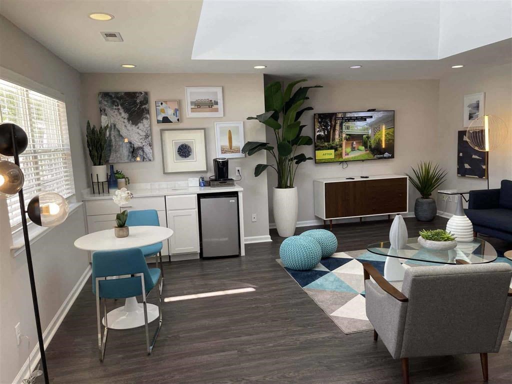 Clubhouse 8 Coastline Apartments in Virginia Beach