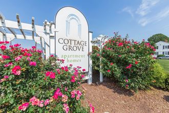 Cottage Grove Apartments in Newport News Sign