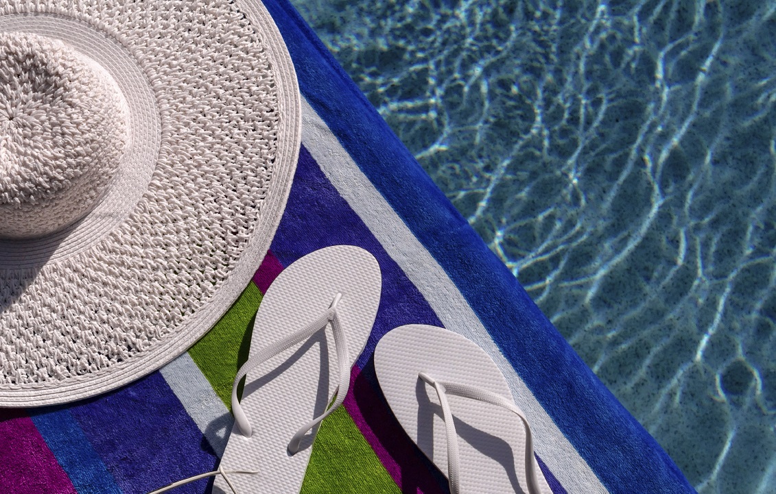 Pool at Mariners Green Apartments in Newport News