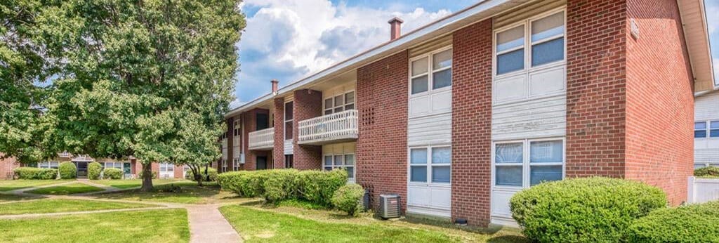 this is a picture of a brick apartment building at Gates of West Bay, Norfolk, VA 23503