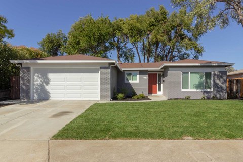 985 Ventura Drive 3 Beds Apartment for Rent
