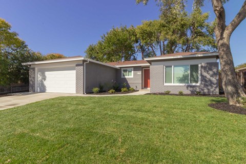 985 Ventura Drive 3 Beds Apartment for Rent